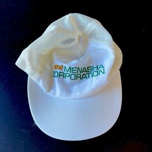 Menasha hat